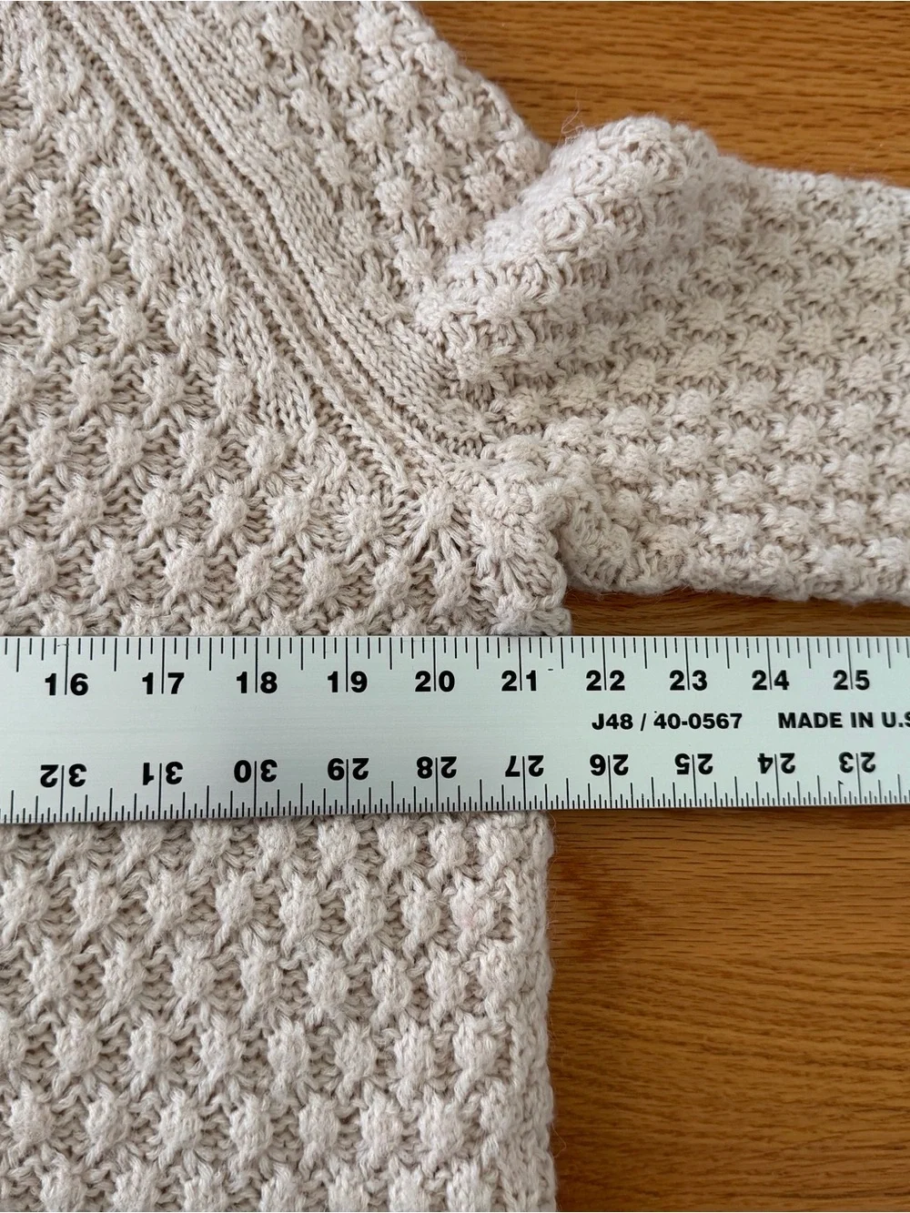 H&M Cable-Knit Crew Neck Pullover Sweater Long Sleeve Women’s Size Ivory NEW